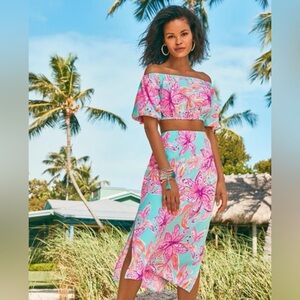 New Lilly Pulitzer Esmeray Top Surf Blue Bonita Blooms Large Cropped Vacation
